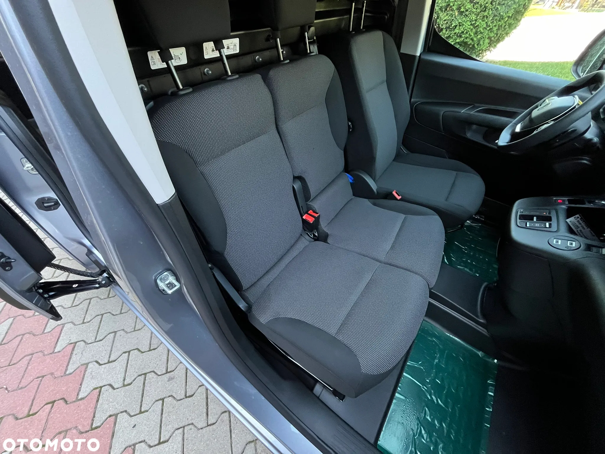 Peugeot PEUGEOT PARTNER | AUTOMAT | L2 950kg | 1.5 Diesel S&S 130 KM EAT 8 | OD RĘKI - 28