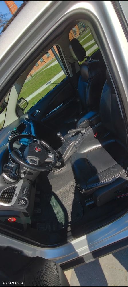 Fiat Freemont 2.0 Multijet 16V DPF Urban - 12