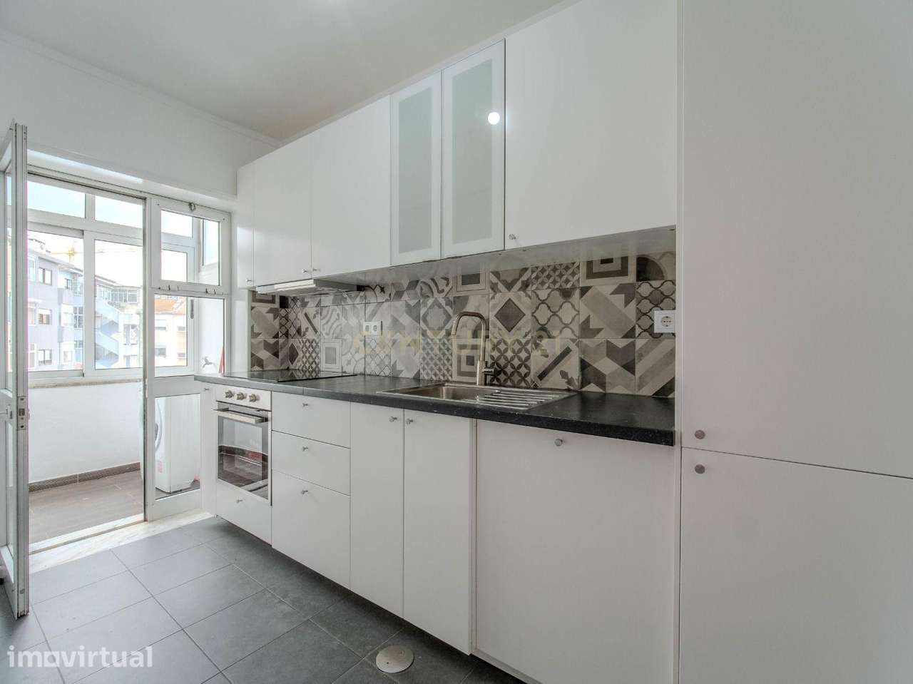 ARRENDAMENTO - Apartamento T1+1 Duplex - Bonfim - Grande imagem: 2/25