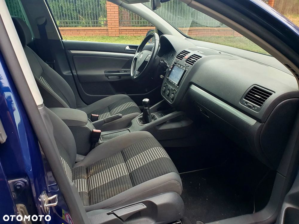 Volkswagen Golf - 15