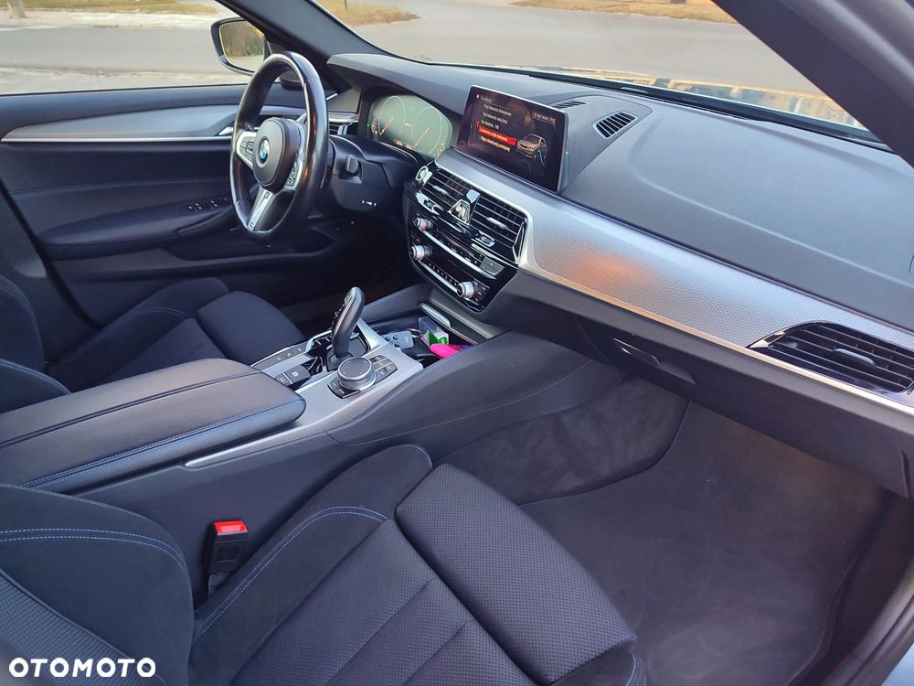 BMW Seria 5 530e iPerformance M Sport sport - 7