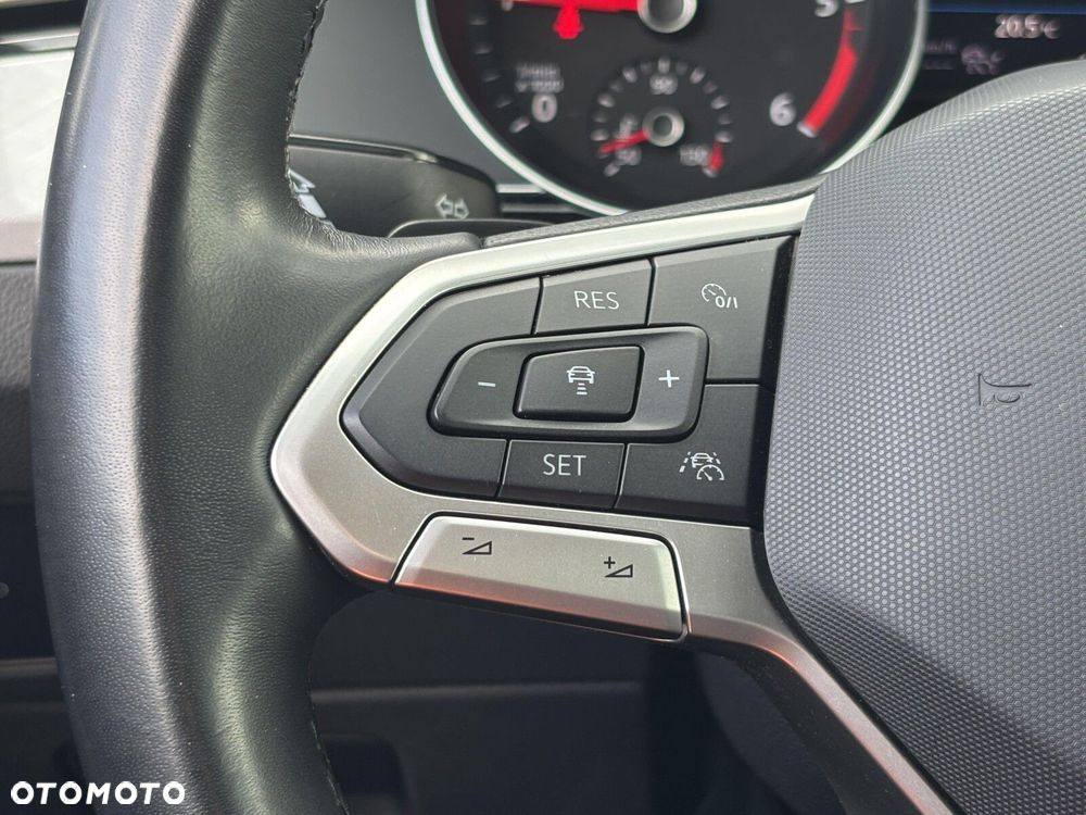 Volkswagen Passat Variant 2.0 TDI SCR Elegance DSG - 25