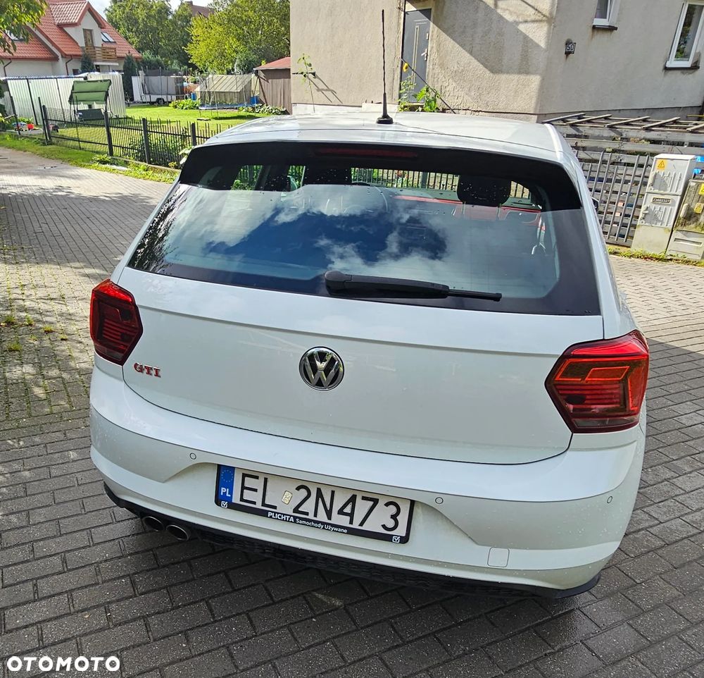 Volkswagen Polo 2.0 TSI DSG GTI - 5