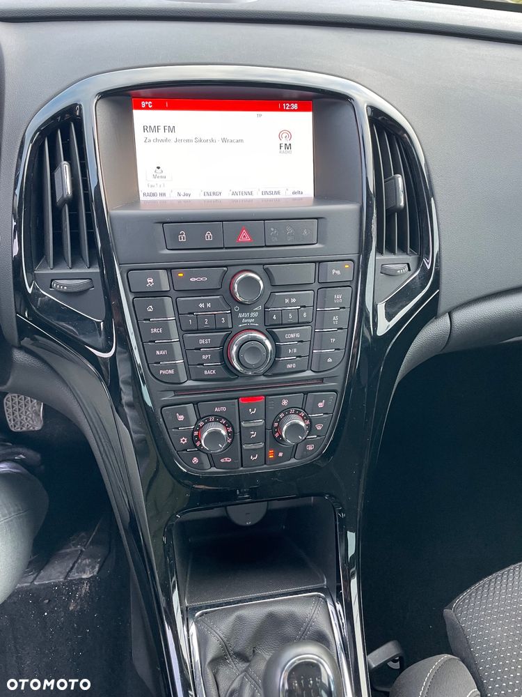 Opel Astra 1.6 CDTI DPF ecoFLEX TourerStart/Stop Exklusiv - 17