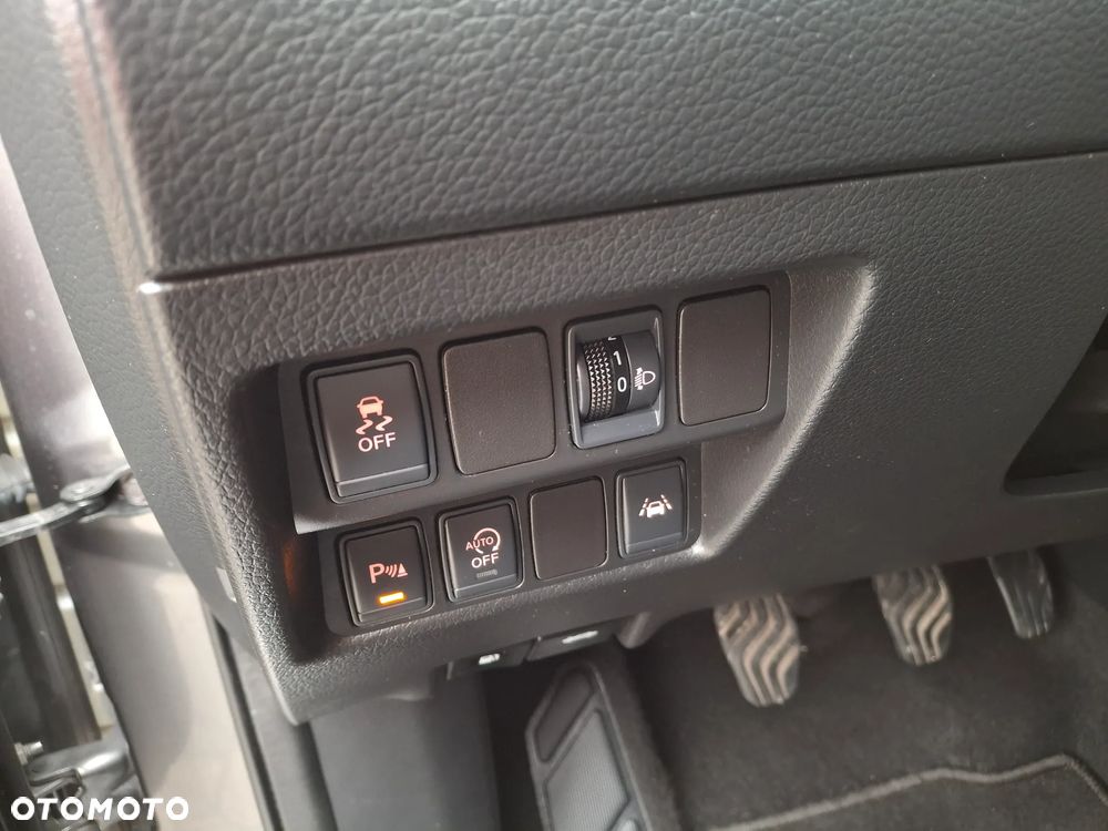 Nissan Qashqai 1.6 DIG-T 360 - 12