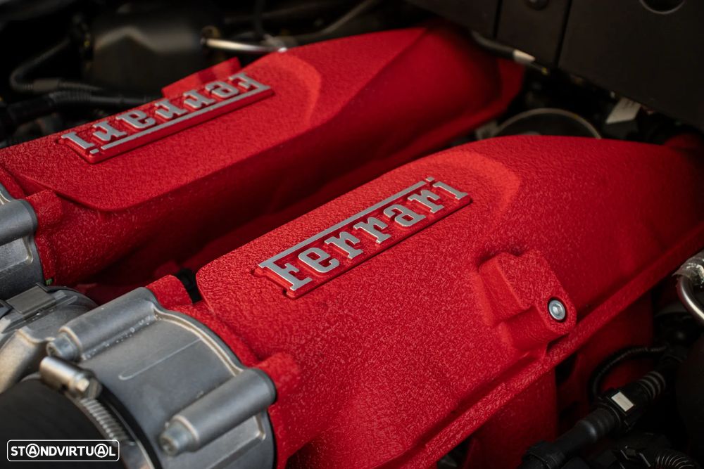 Ferrari Roma 3.9 Twin-Turbo V8 - 6