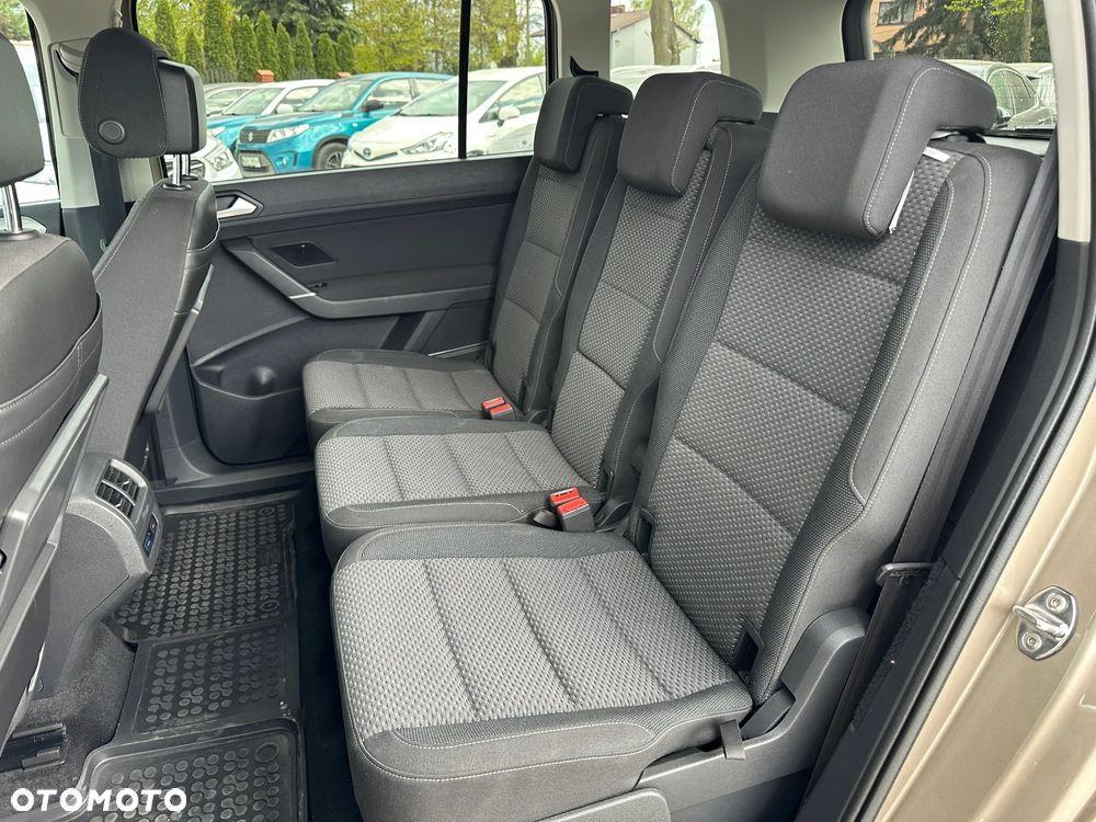 Volkswagen Touran 2.0 TDI BMT Comfortline - 20