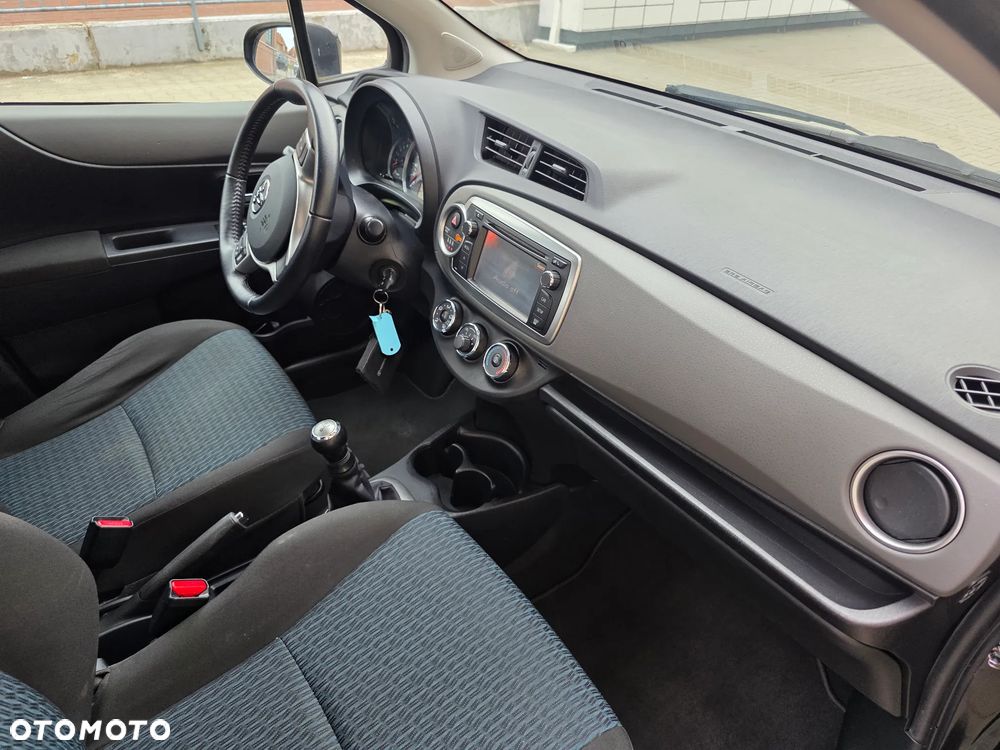 Toyota Yaris 1.0 Premium - 13