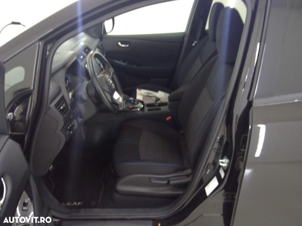 Nissan LEAF 62 kWh e+ N-Connecta - 13
