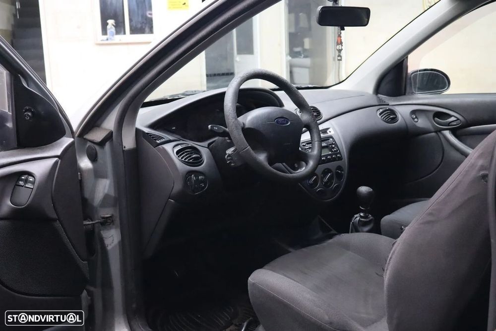 Ford Focus - 12