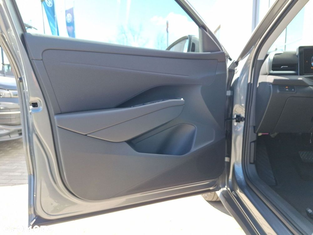 Volkswagen T-Roc - 10