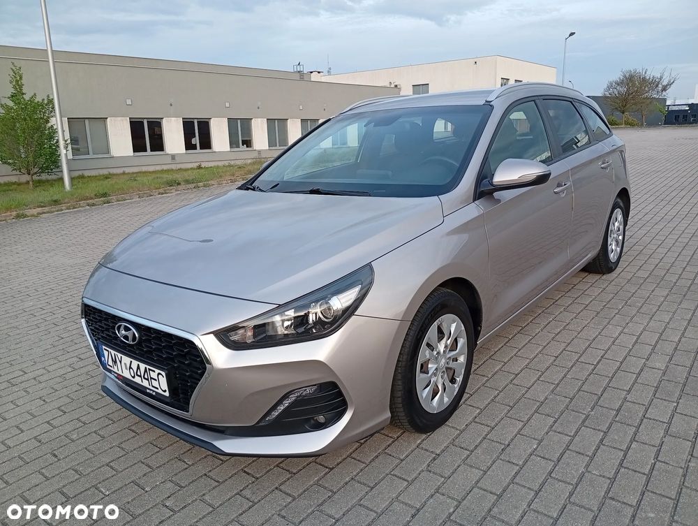 Hyundai i30 1.4 Comfort - 1