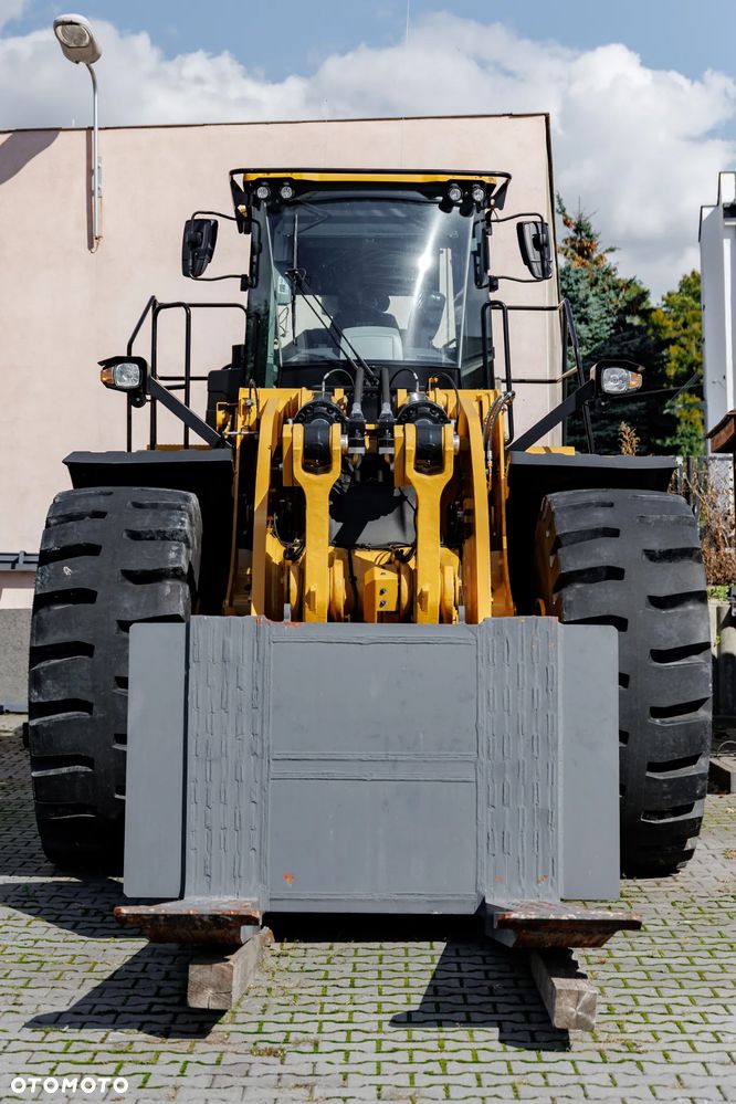 Caterpillar CAT 980M - 5