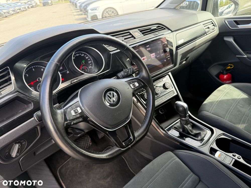 Volkswagen Touran 2.0 TDI BMT Highline DSG - 19