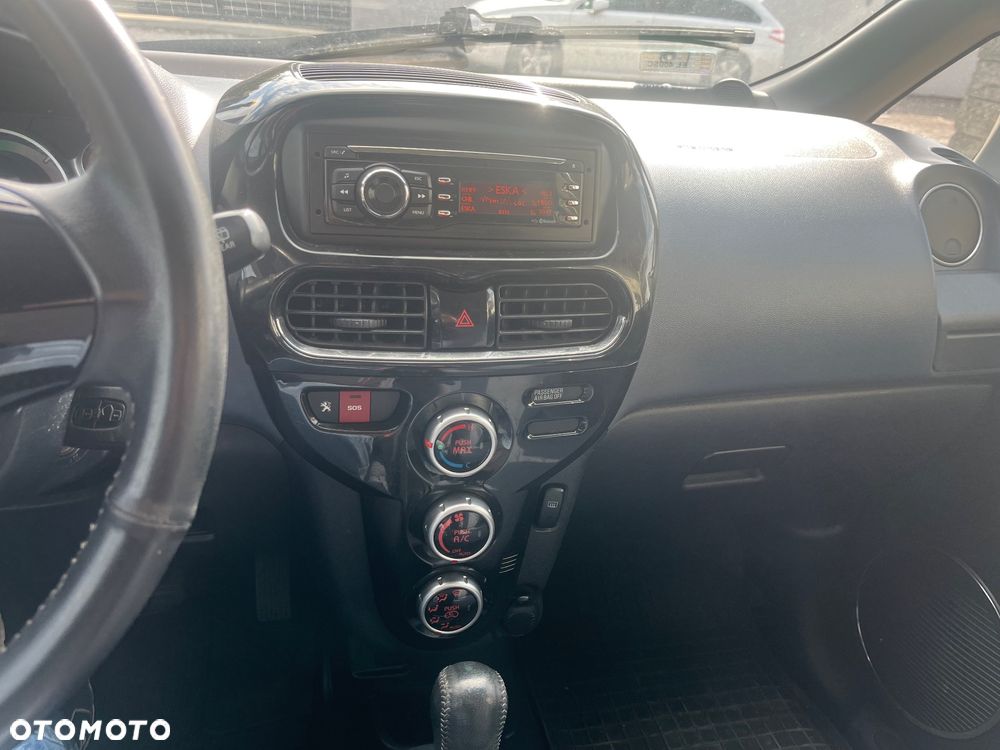 Peugeot iOn Active - 9
