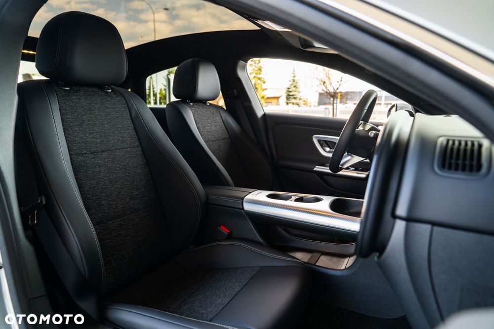 Mercedes-Benz CLA - 17