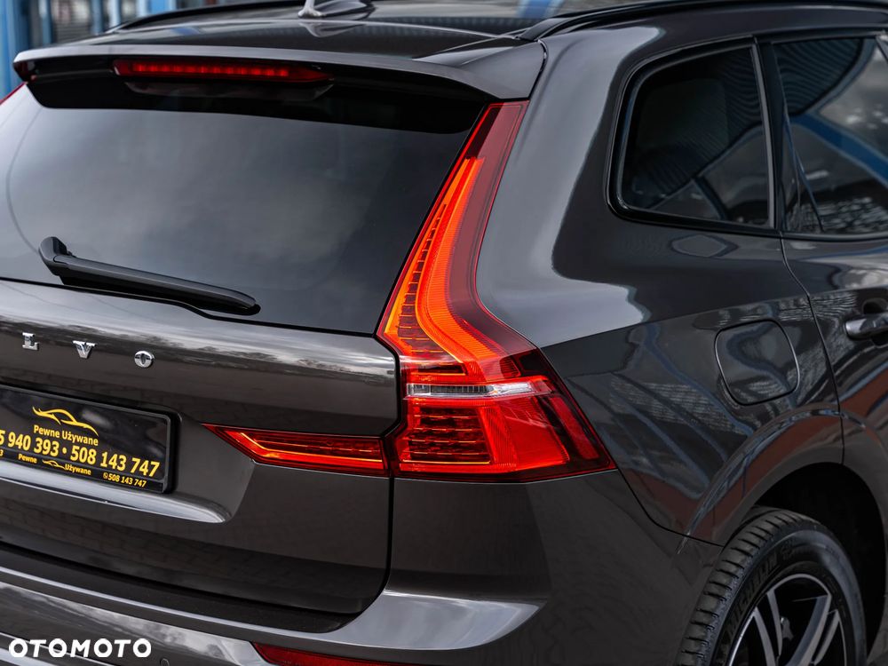 Volvo XC 60 T6 AWD Plug-In Hybrid R-Design - 8