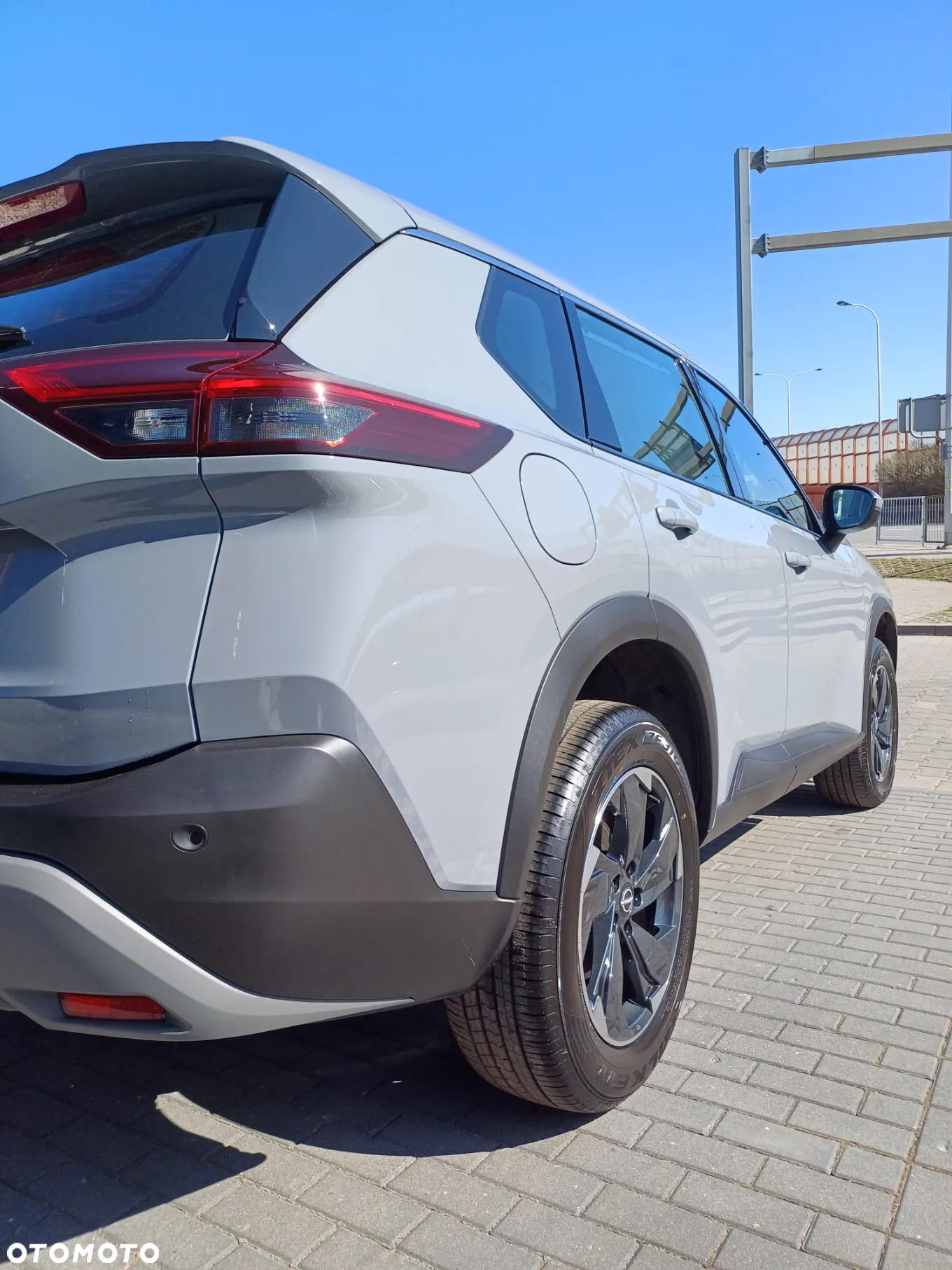 Nissan X-Trail - 8