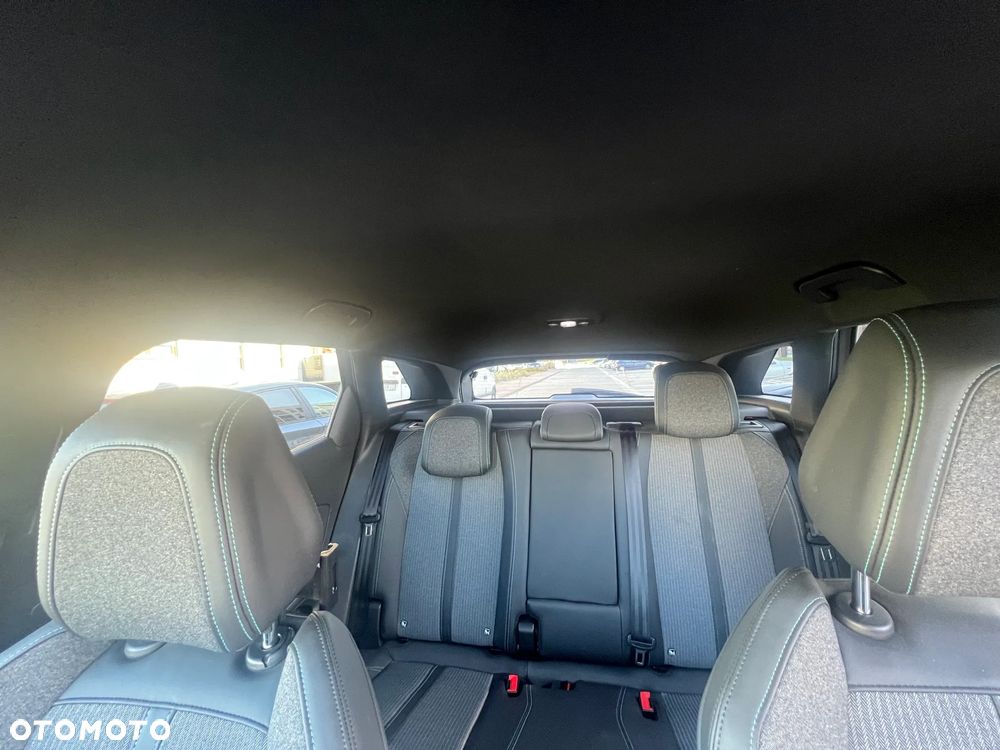 Peugeot 3008 1.6 PureTech Hybrid PHEV Allure Pack S&S EAT8 - 11