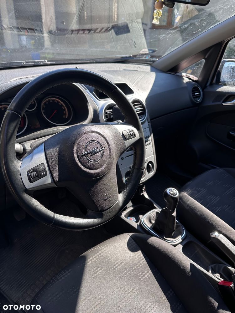 Opel Corsa 1.2 16V Enjoy - 5