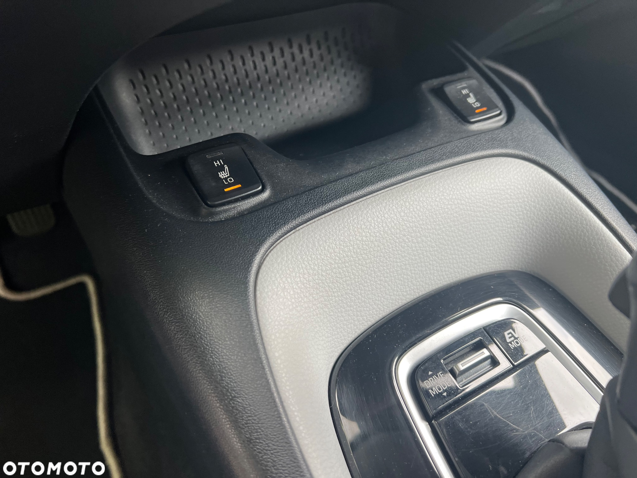 Toyota Corolla 2.0 Hybrid Comfort - 21