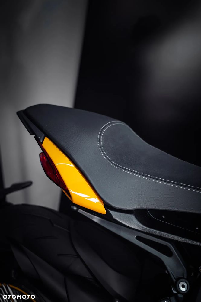 MV AGUSTA Dragster - 8