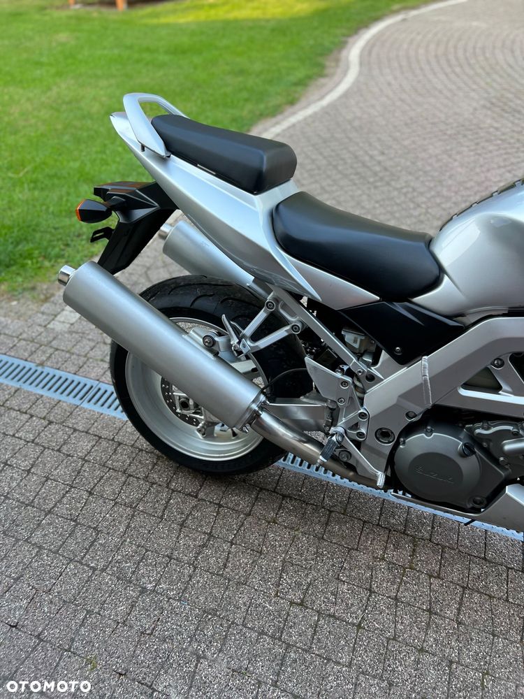 Suzuki SV - 20