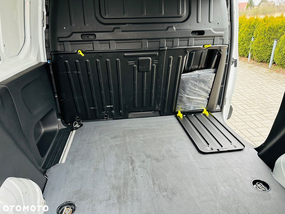 Toyota Proace City 1.5 D-4D  2,3t Active - 15