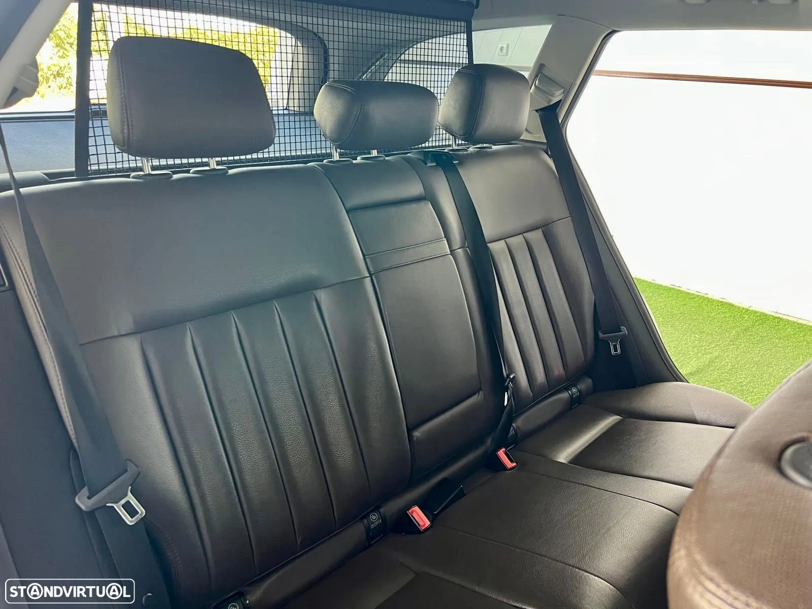 Mercedes-Benz E 300 - 13