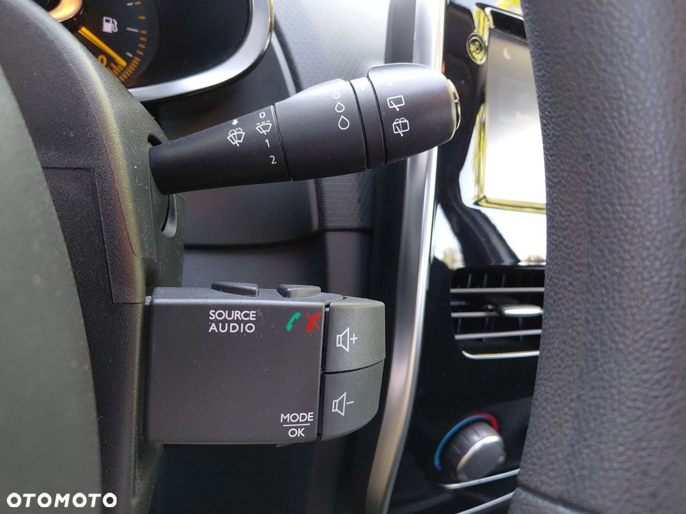 Renault Clio 1.2 16V Alize EU6 - 24