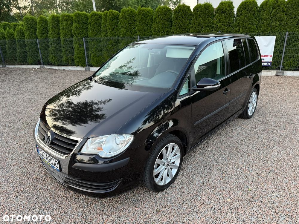 Volkswagen Touran - 19