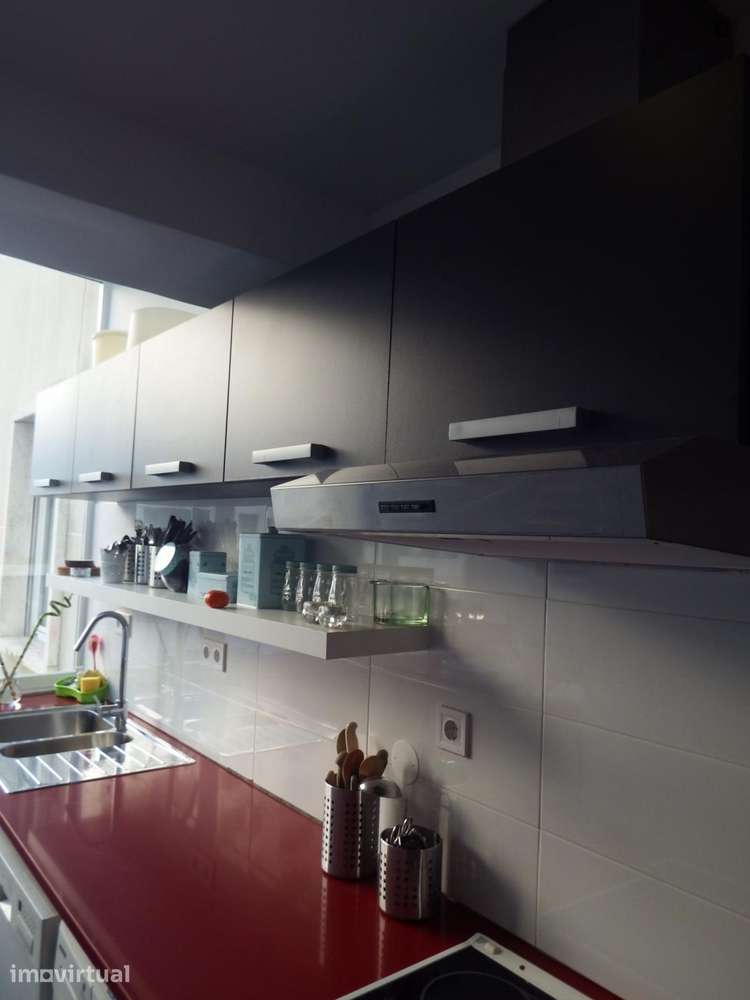 Quarto - localizado em Roma-Areeiro Lisbon - Grande imagem: 4/33