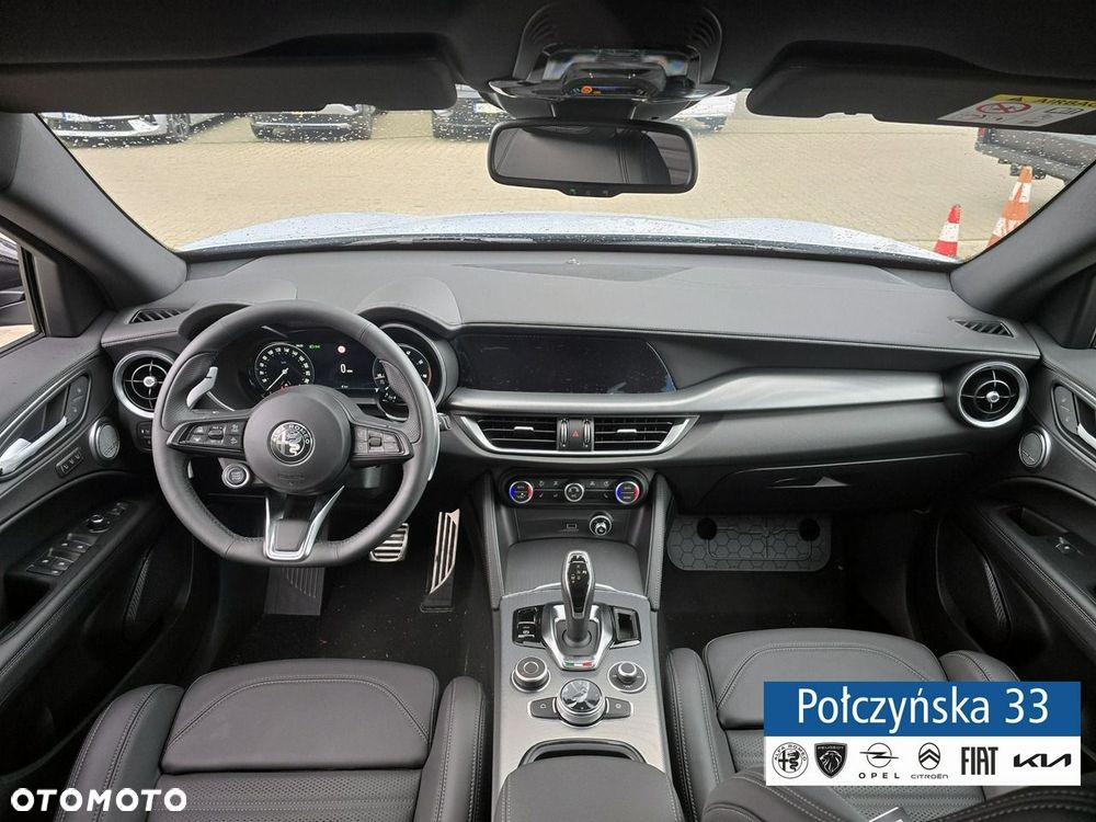 Alfa Romeo Stelvio - 13