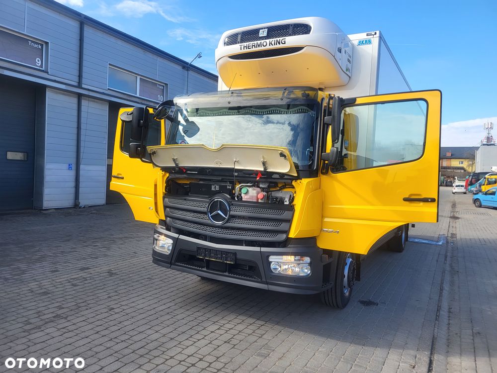 Mercedes-Benz **Mercedes Atego 1524 Chłodnia + Winda Euro 6 2018 / 240 tys. km / 15 EP / Pneumatyka / Tempomat** - 3