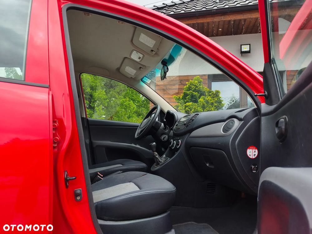 Hyundai i10 1.1 Pure - 27