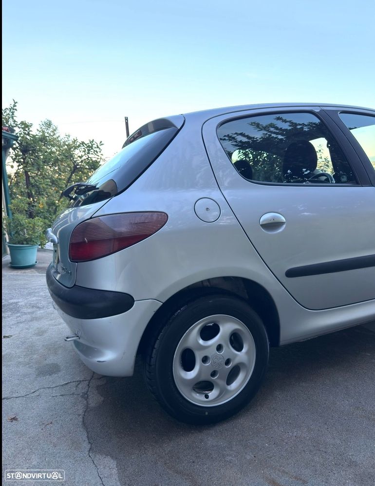 Peugeot 206 - 6