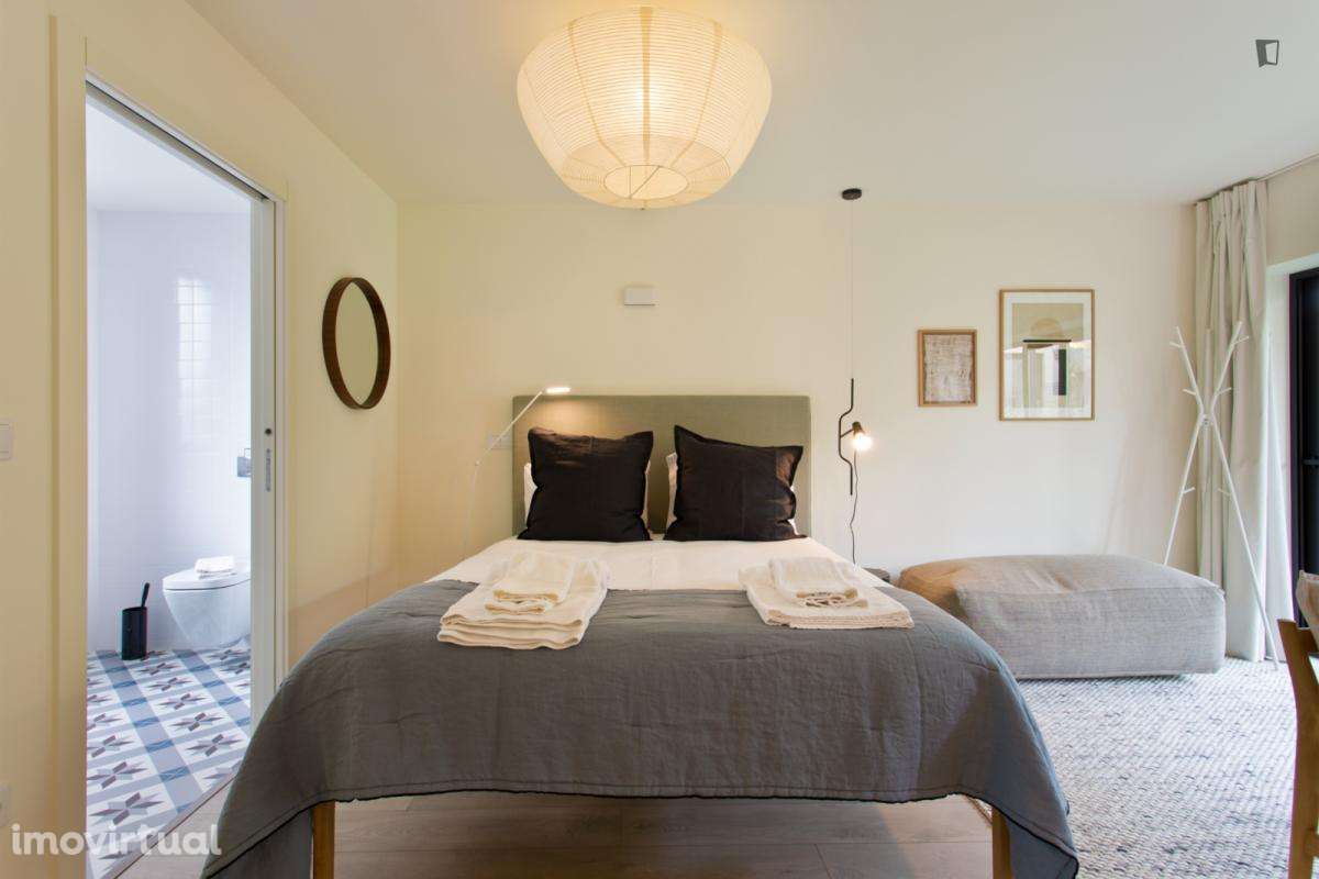 Estúdio - localizado em Santo Ildefonso Porto - Grande imagem: 3/15