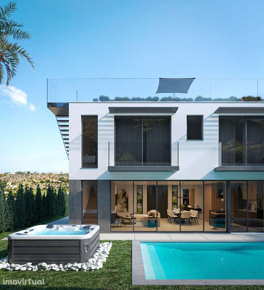 Moradia V4 de luxo em construção na zona da Marina de Albufeira - Grande imagem: 2/39