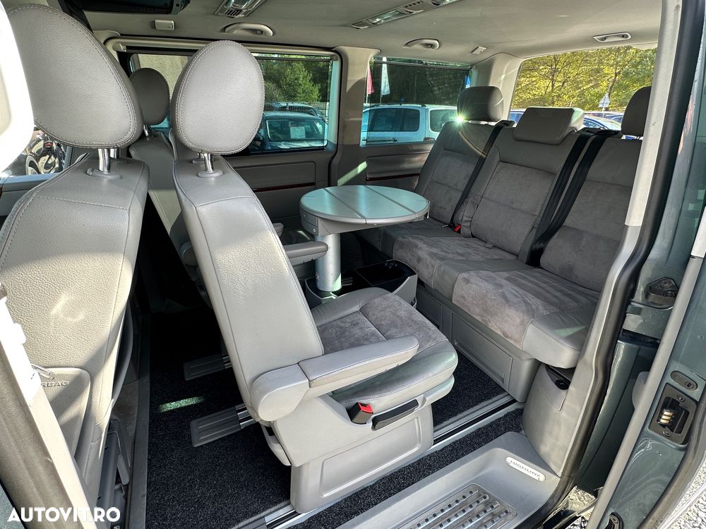 Volkswagen Multivan - 36