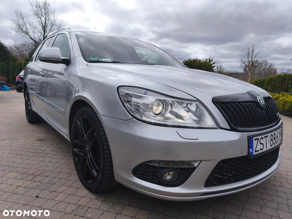Skoda Octavia 2.0 TDI DPF RS - 10