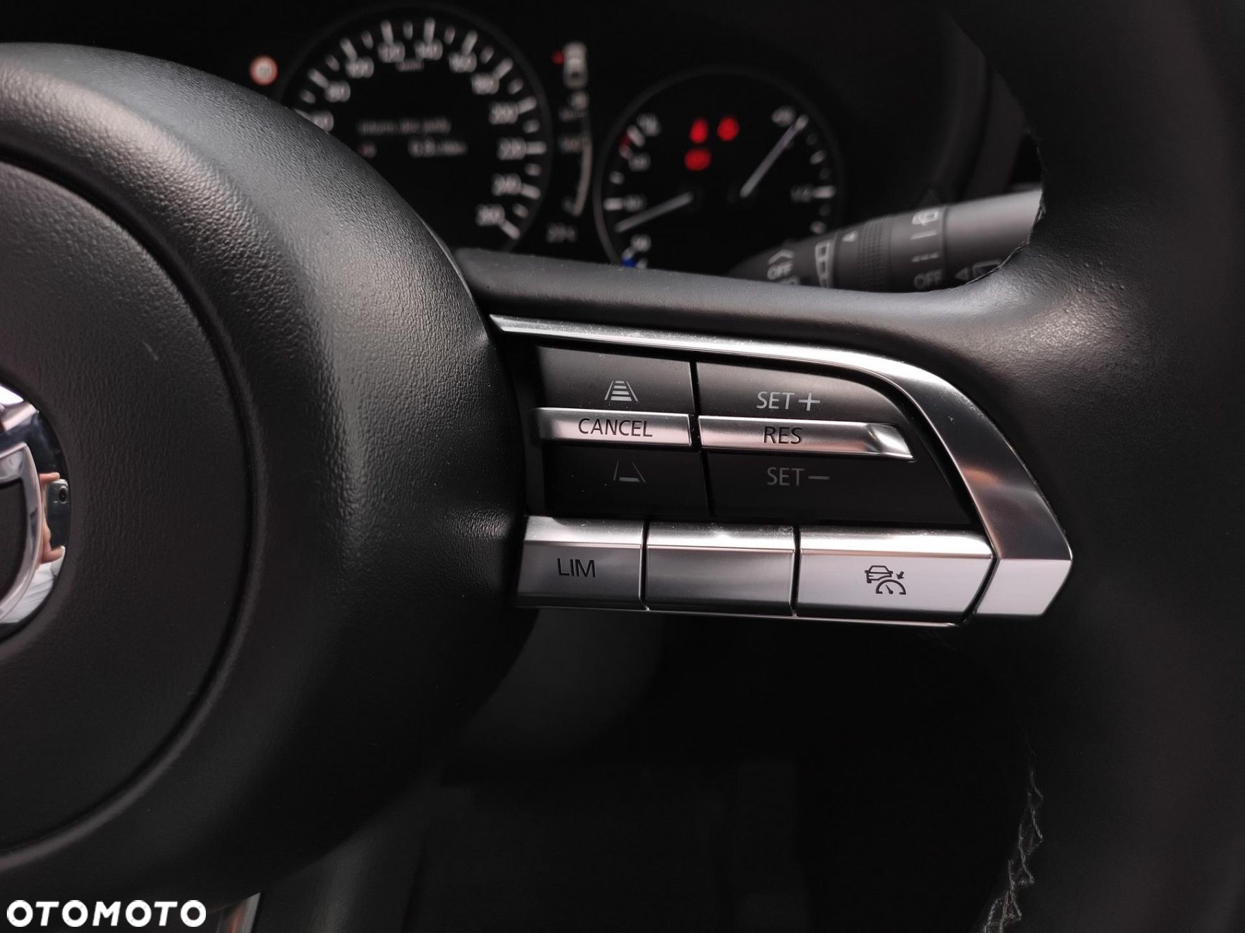 Mazda 3 - 11