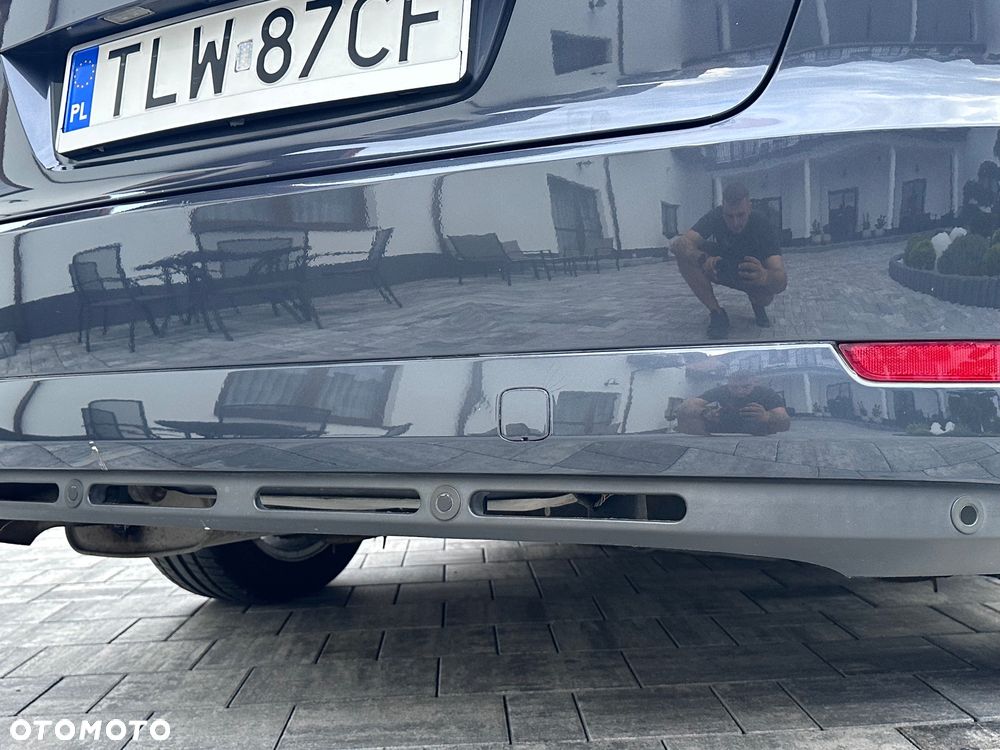 Ford Mondeo 1.8 TDCi Ghia - 23