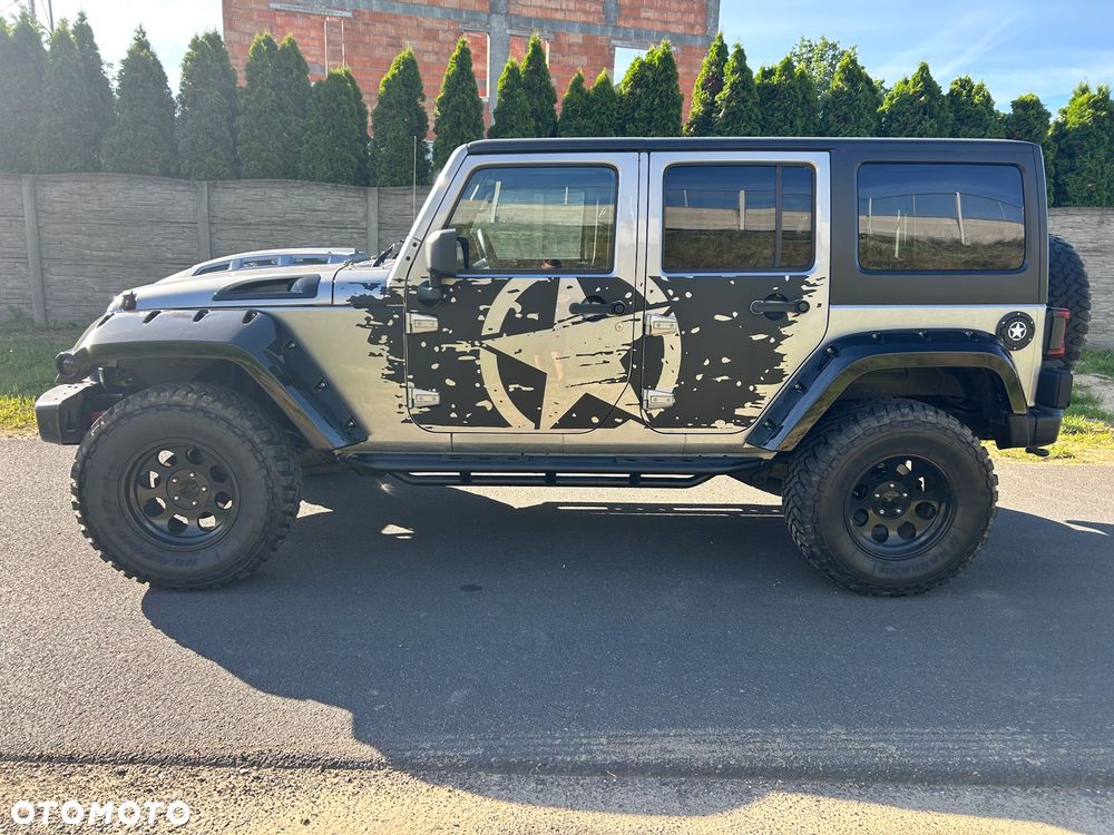 Jeep Wrangler - 2