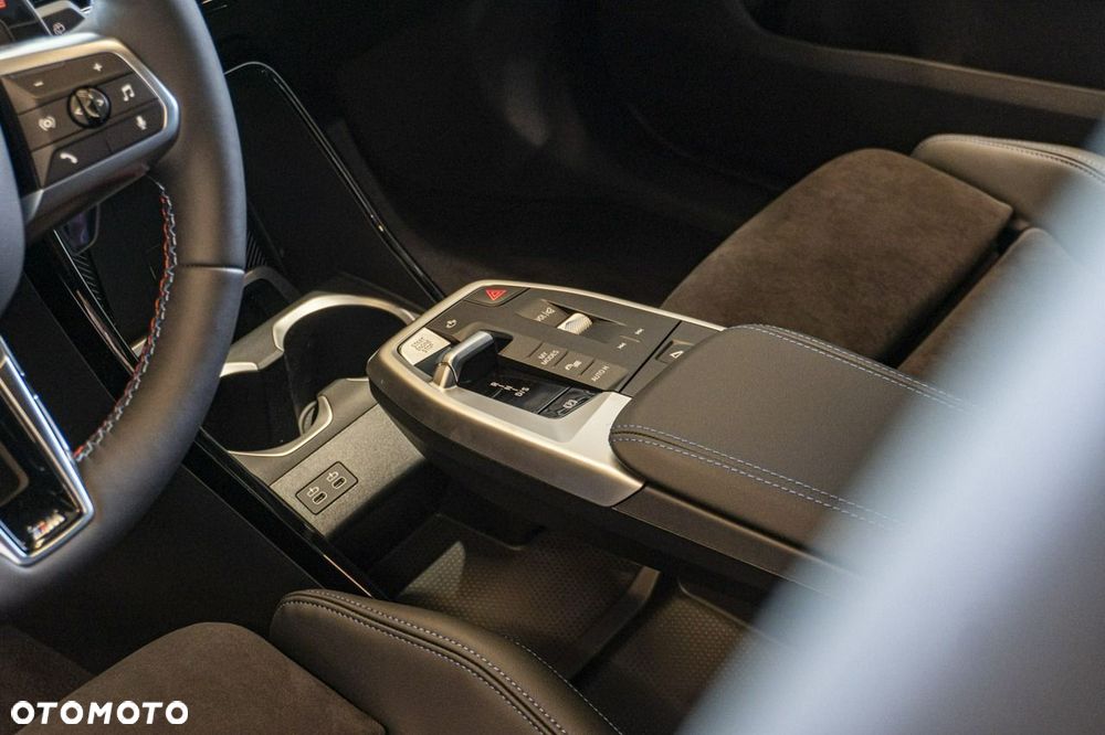 BMW X1 - 16