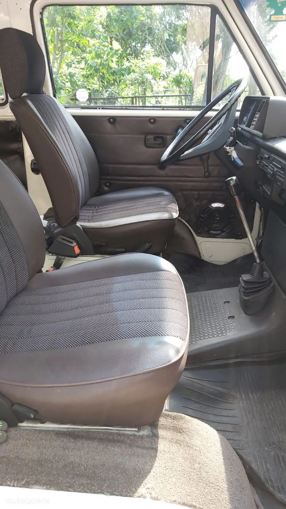 Volkswagen Transporter - 8