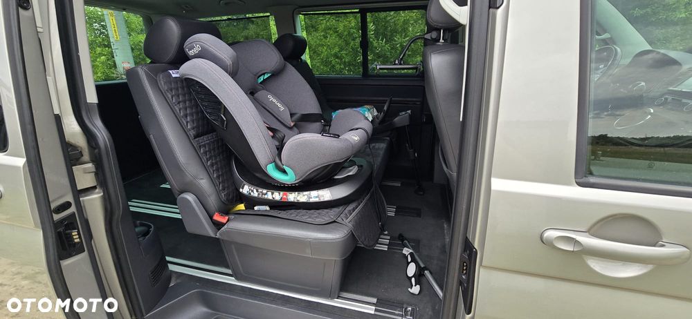 Volkswagen Multivan - 14