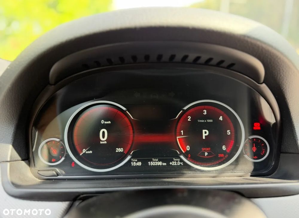 BMW Seria 5 520d M Sport - 14