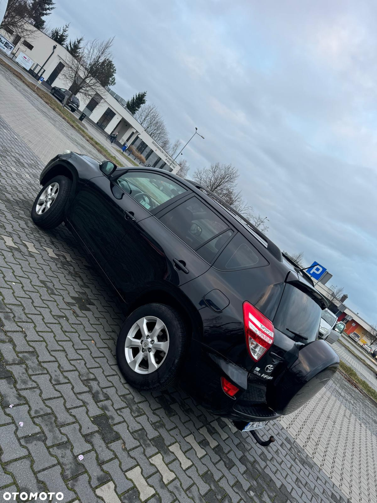 Toyota RAV4 2.0 VVT-i 2010 - 7