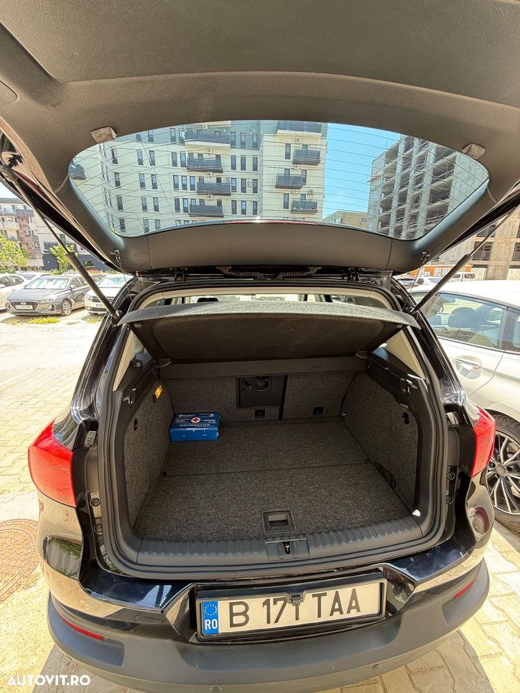 Volkswagen Tiguan - 11