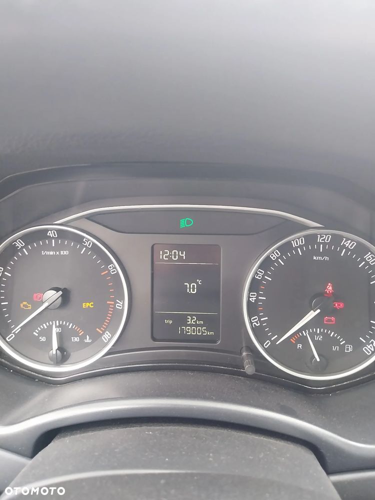 Skoda Octavia 1.6 Active - 11